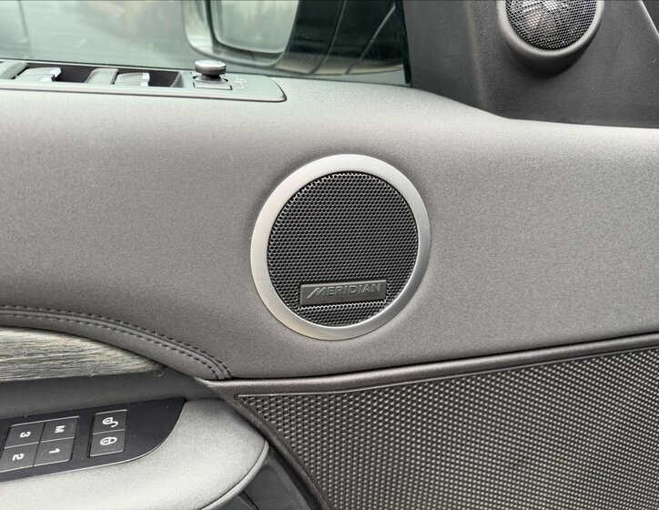 Land Rover Discovery SUV / Terénní 3,0 l 190 kw