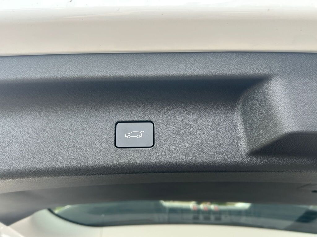 Dongfeng Ostatní MPV 1,5 l 180 kw