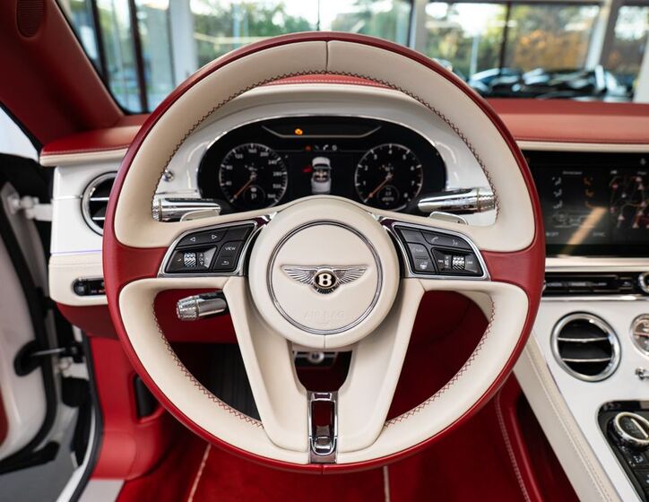 Bentley Continental GTC 6