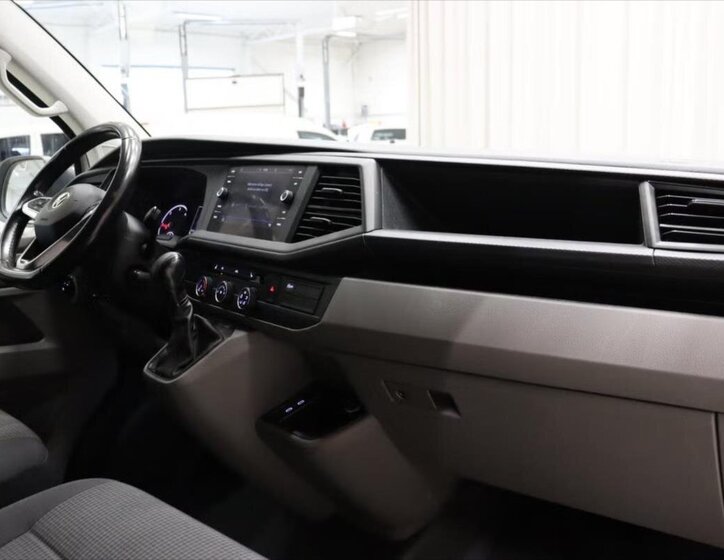 Volkswagen Transporter 13