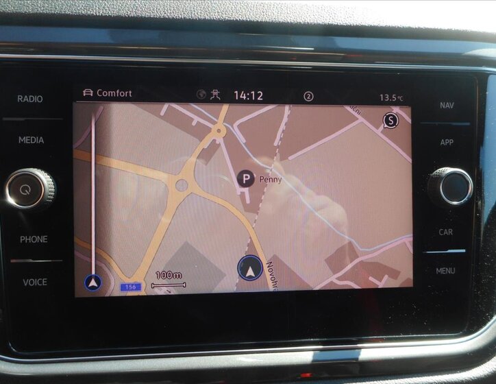 Volkswagen T-Roc SUV / Terénní 1,5 l 110 kw