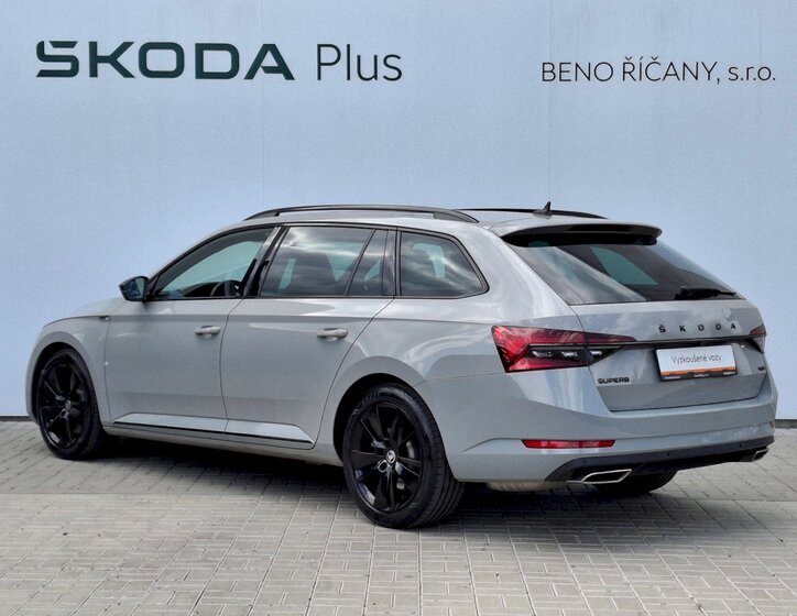 Škoda Superb 21