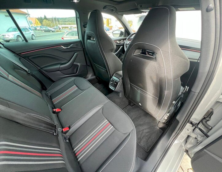 Škoda Scala Hatchback 1,0 l 85 kw