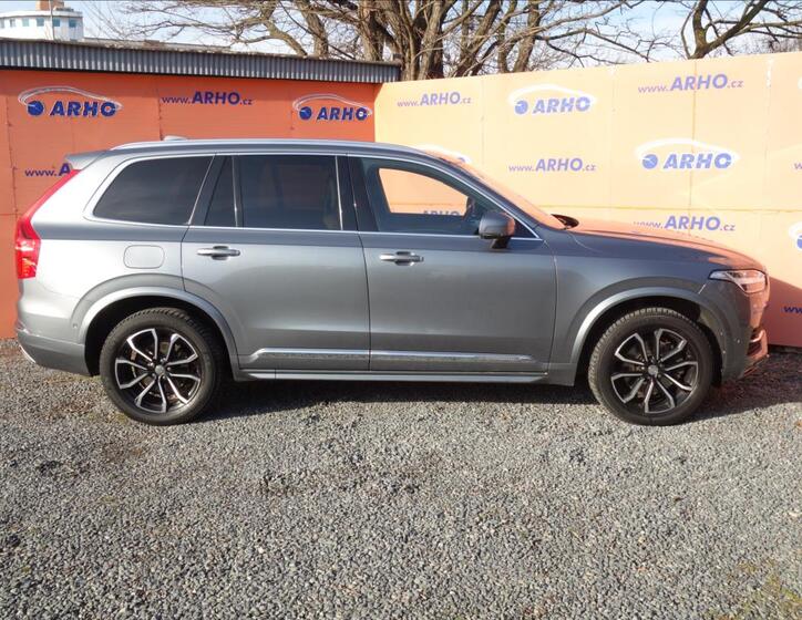 Volvo XC90 8