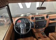 Land Rover Defender 23