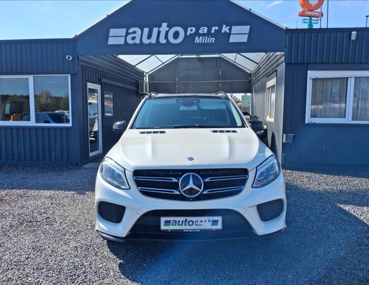 Mercedes-Benz GLE Kombi 3,0 l 270 kw