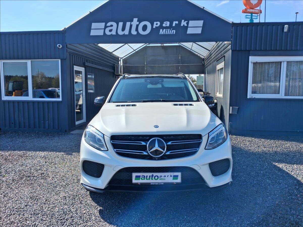 Mercedes-Benz GLE Kombi 3,0 l 270 kw