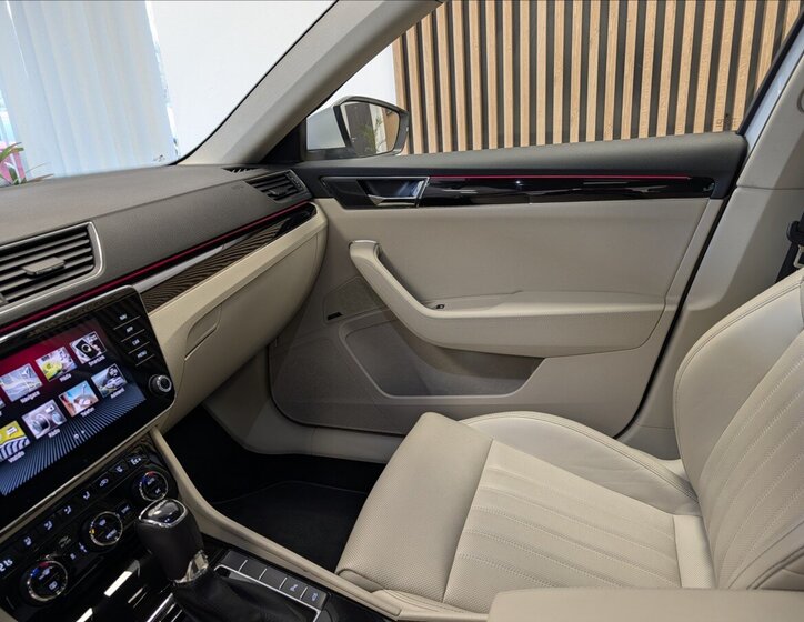 Škoda Superb Liftback 1,4 l 115 kw