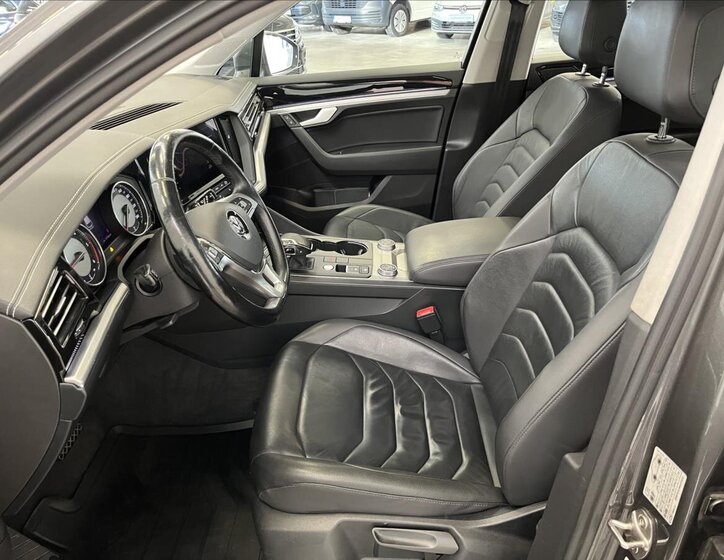 Volkswagen Touareg 20