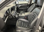 Volkswagen Touareg 20