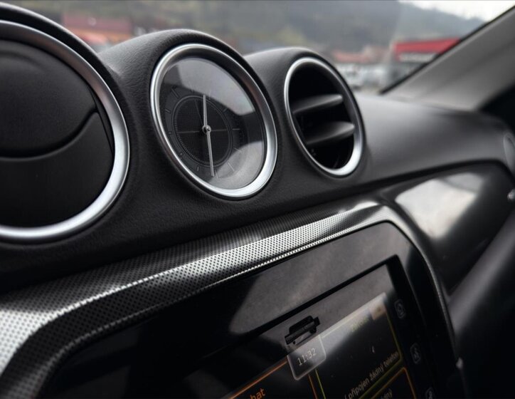 Suzuki Vitara SUV 1,4 l 95 kw