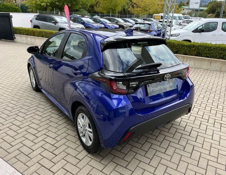 Toyota Yaris 4