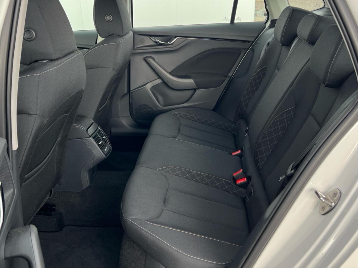 Škoda Kamiq Hatchback 999,0 81 kw