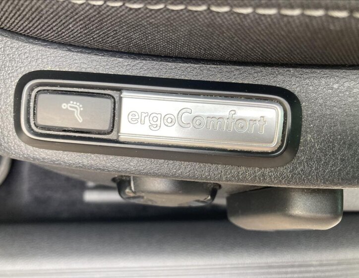 Volkswagen Passat Kombi 1,4 l 110 kw