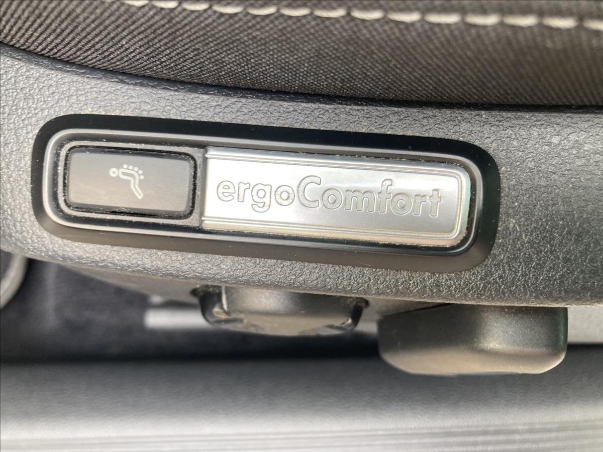 Volkswagen Passat Kombi 1,4 l 110 kw