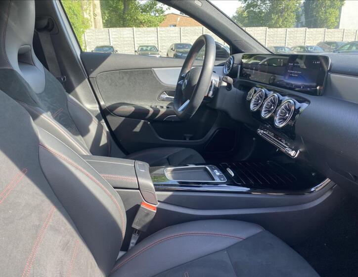 Mercedes-Benz Třídy A 13