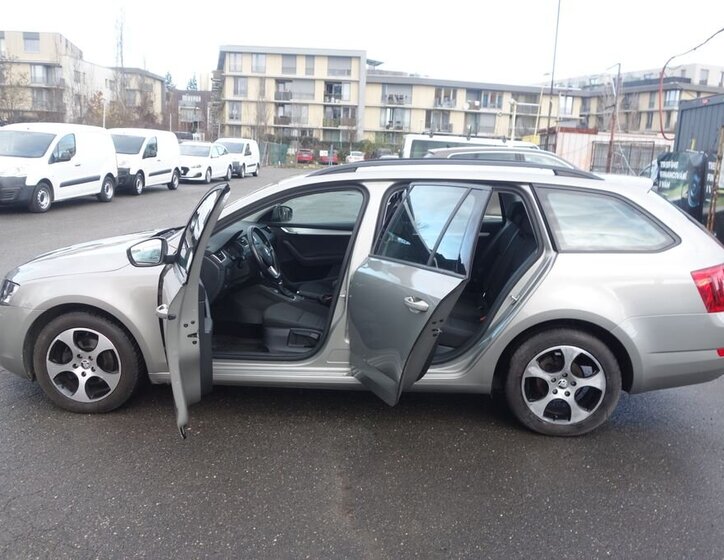 Škoda Octavia 12