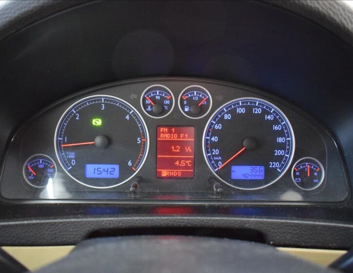 Volkswagen Multivan VAN-Minibus 2,5 l 128 kw