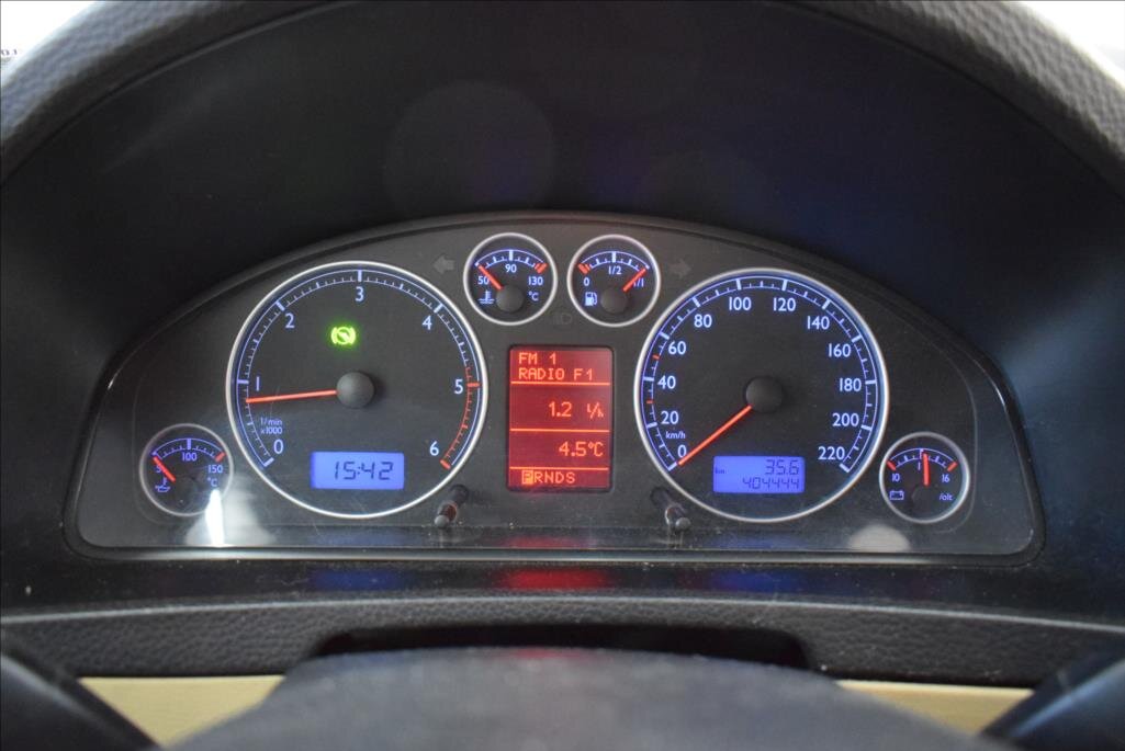 Volkswagen Multivan VAN-Minibus 2,5 l 128 kw