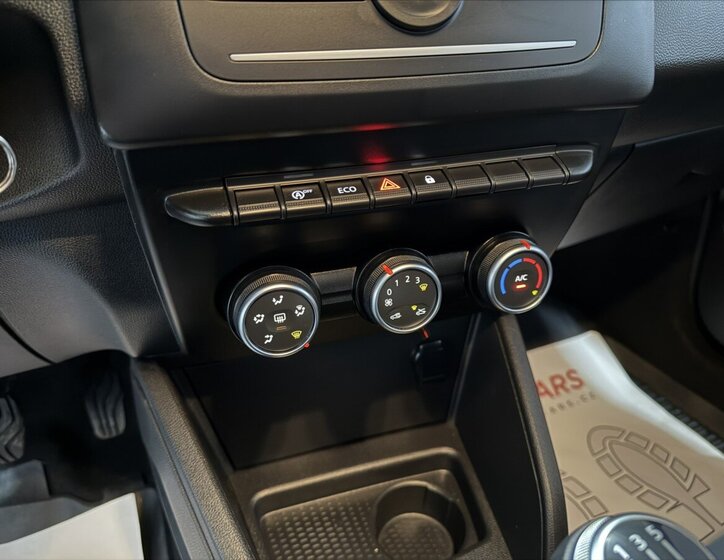 Dacia Duster SUV 999,0 74 kw