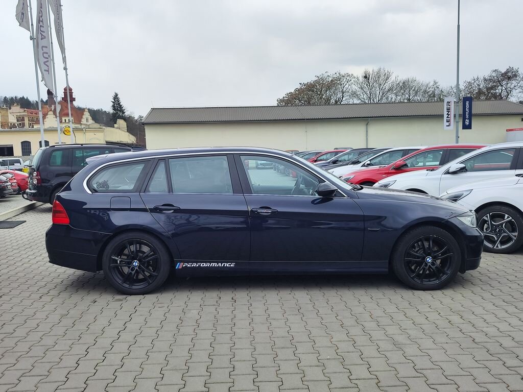 BMW Řada 3 Kombi 3,0 l 170 kw