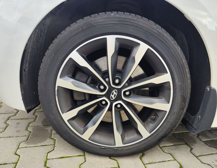 Hyundai i40 Kombi 1,7 l 104 kw