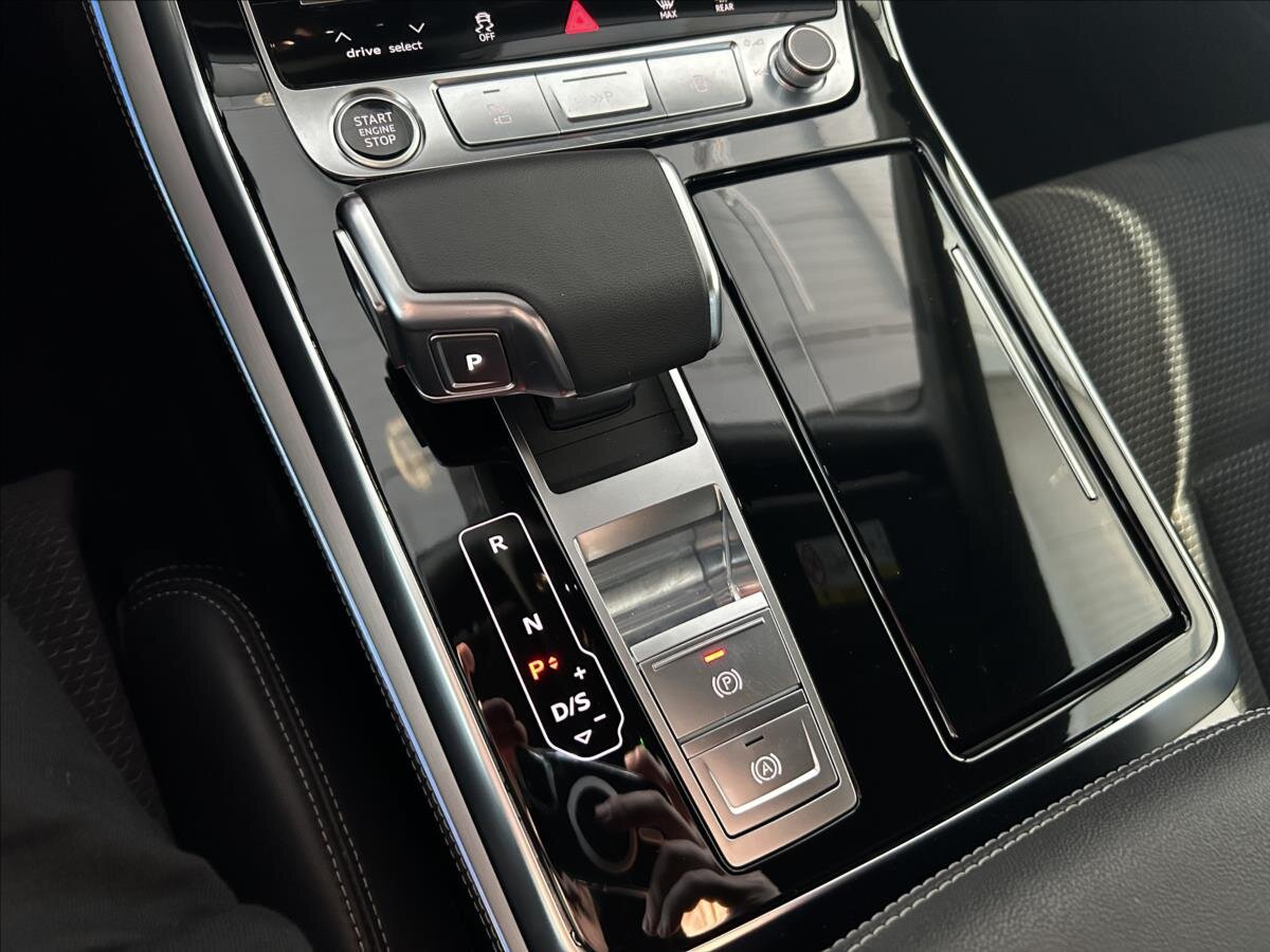 Audi Q8 SUV 3,0 l 250 kw