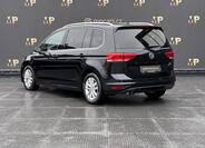 Volkswagen Touran 7