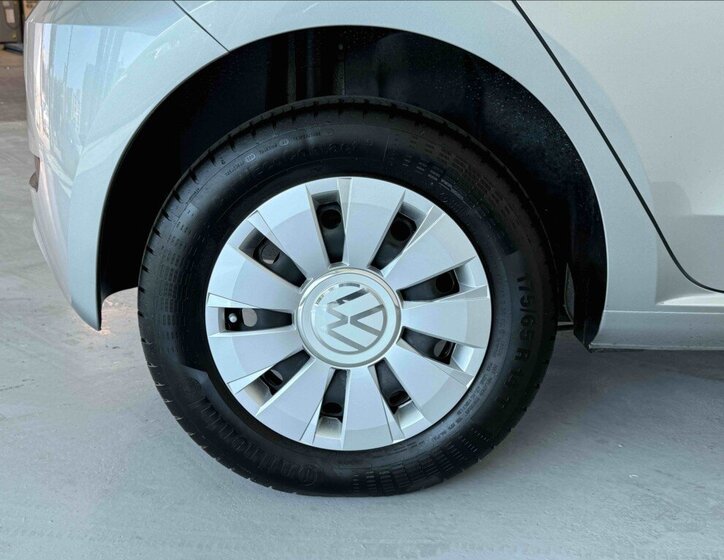 Volkswagen up! 19