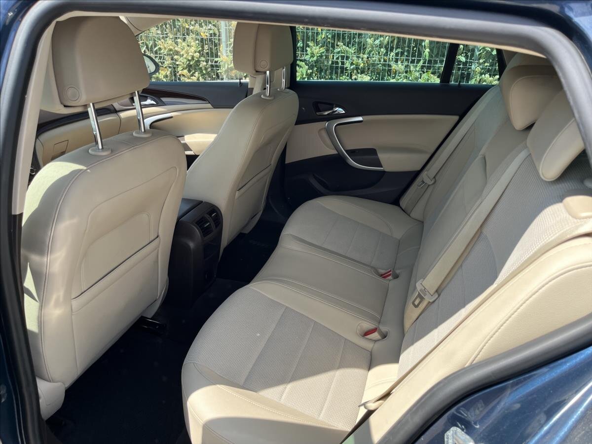 Opel Insignia Kombi 2,0 l 118 kw