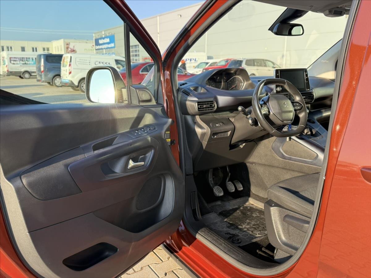 Peugeot Rifter MPV 1,5 l 96 kw