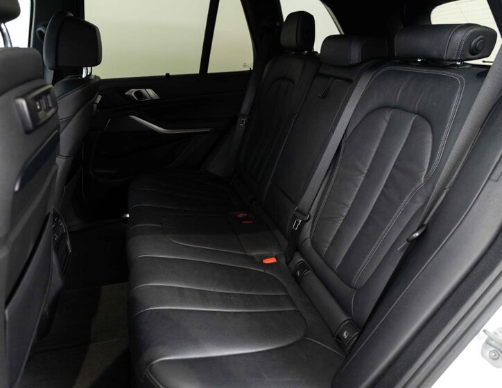 BMW X5 SUV / Terénní 3,0 l 195 kw