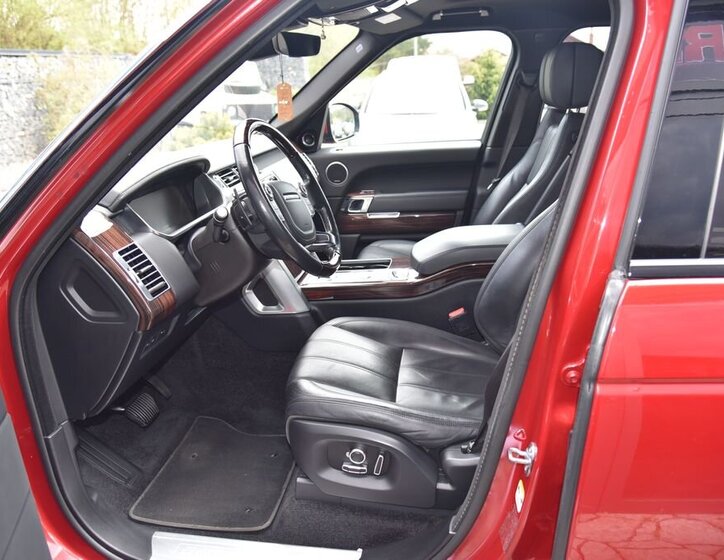 Land Rover Range Rover SUV / Terénní 4,4 l 250 kw