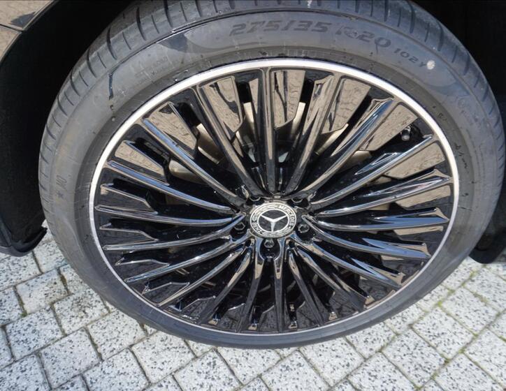 Mercedes-Benz Třídy E 7