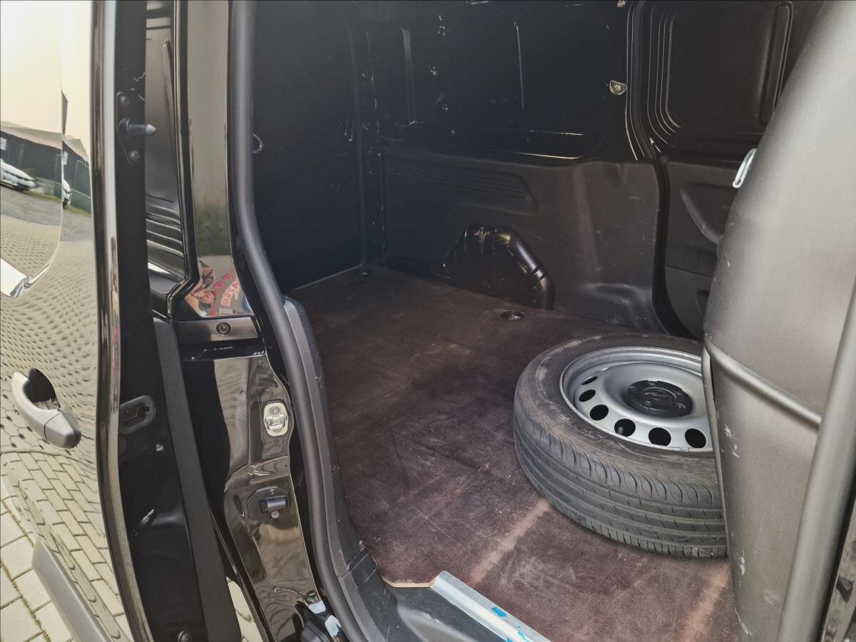 Opel Combo Skříň 1,5 l 75 kw