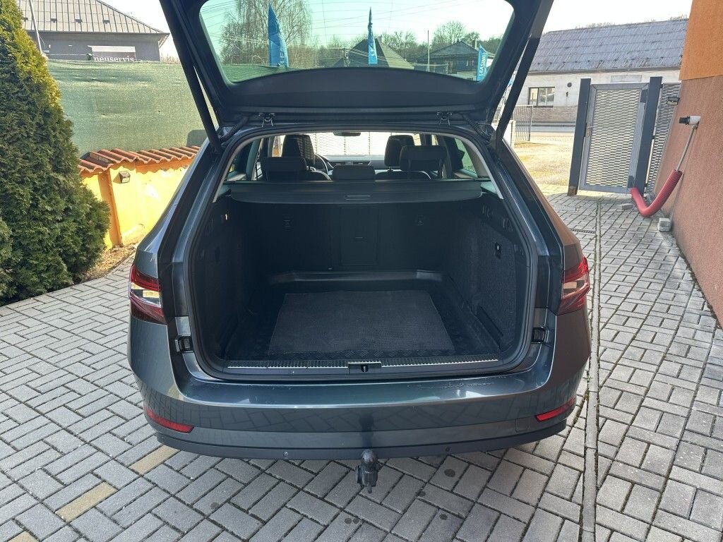 Škoda Superb Kombi 2,0 l 140 kw