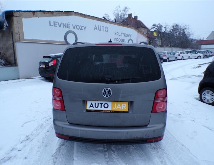 Volkswagen Touran Kombi 1,4 l 103 kw