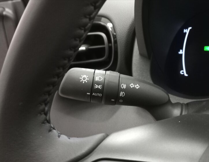 Toyota Yaris Cross CUV 1,5 l 68 kw