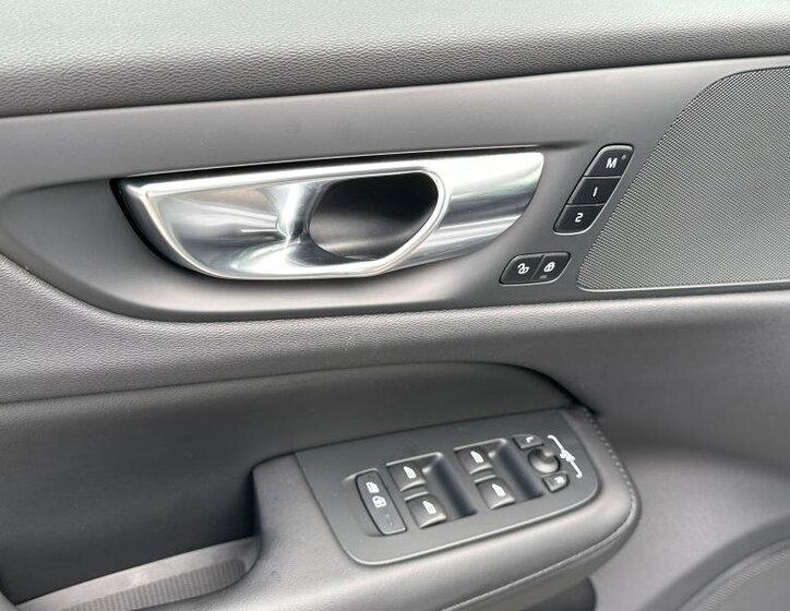 Volvo V60 Kombi 2,0 l 145 kw