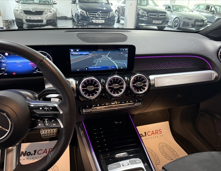 Mercedes-Benz GLB 10