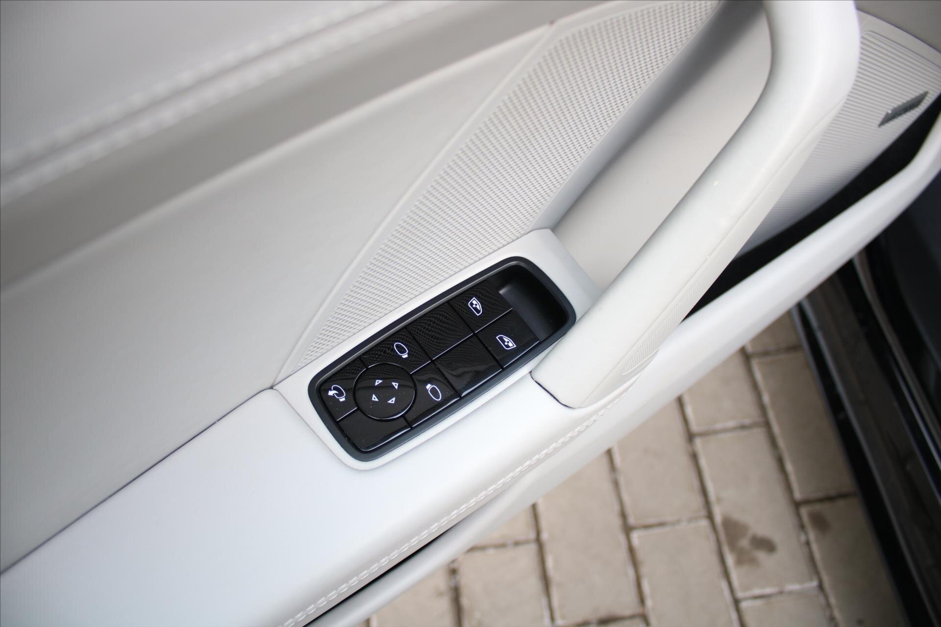 Porsche 911 Kupé 3,0 l 331 kw