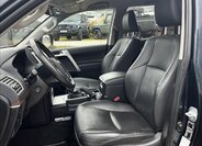 Toyota Land Cruiser 9