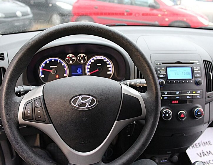 Hyundai i30 26