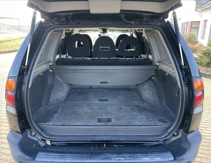 Mitsubishi Pajero 11