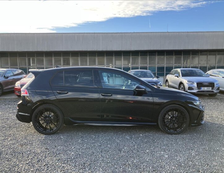 Volkswagen Golf Hatchback 2,0 l 245 kw