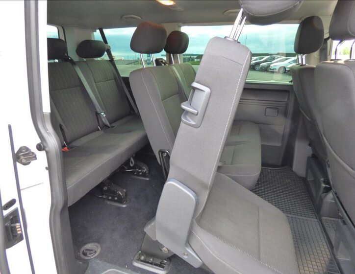 Volkswagen Caravelle MPV 2,0 l 110 kw