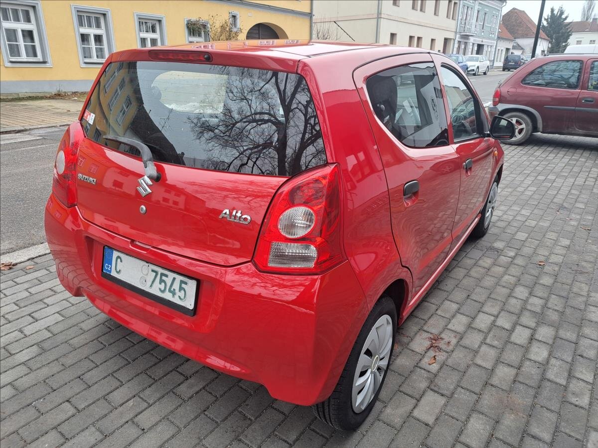 Suzuki Alto Hatchback 996,0 50 kw