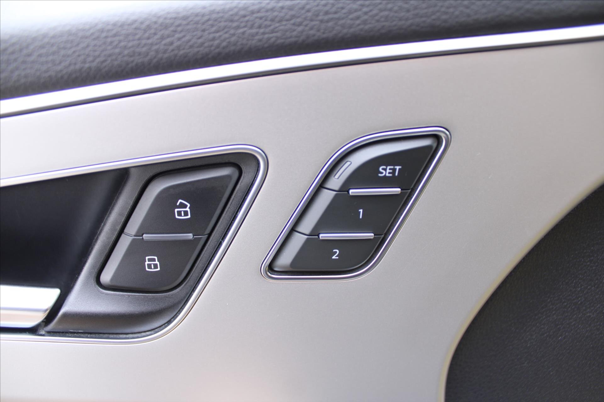 Audi Q8 SUV / Terénní 3,0 l 250 kw