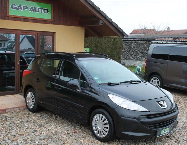 Peugeot 207 Kombi 1,4 l 54 kw