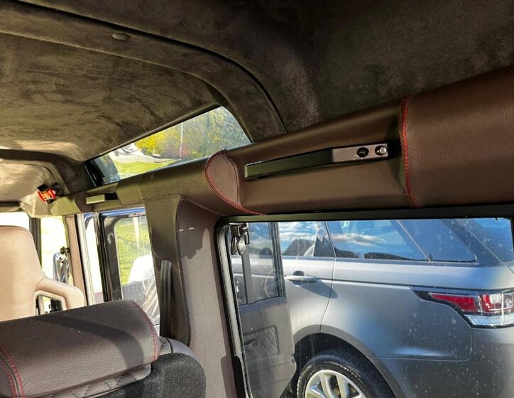 Land Rover Defender SUV / Terénní 2,2 l 90 kw